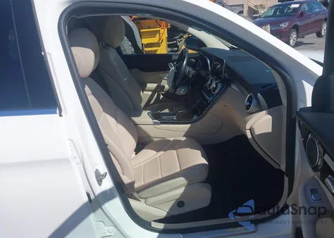 2021 Mercedes-Benz Glc 300 Suv from USA, damaged, VIN W1N0G8DB4MV274695